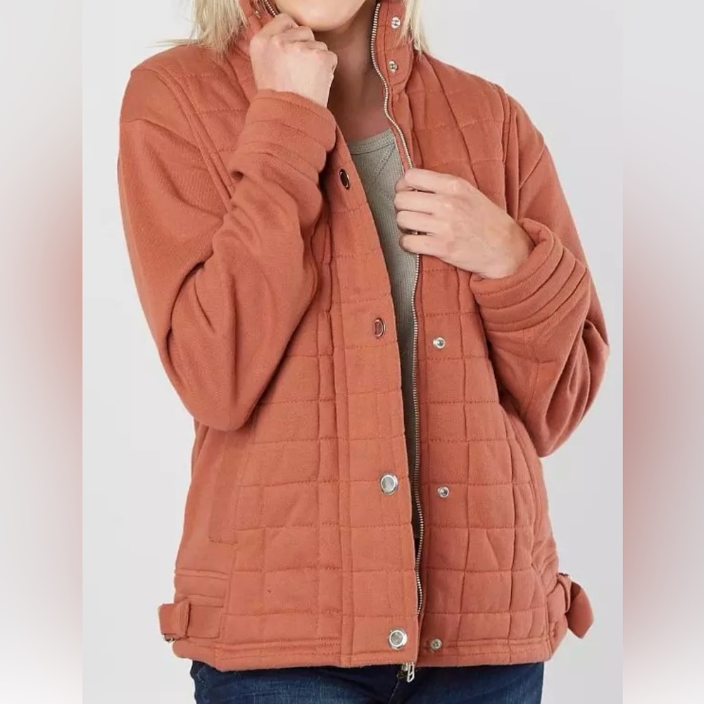 BKE Women’s Zip Up Quilted Jacket  Size: Medium